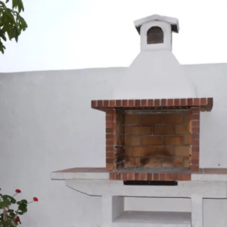 105100 - House In * Santa Lucia