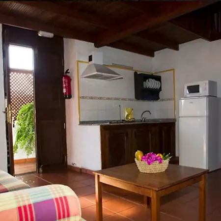 105100 - House In Santa Lucia